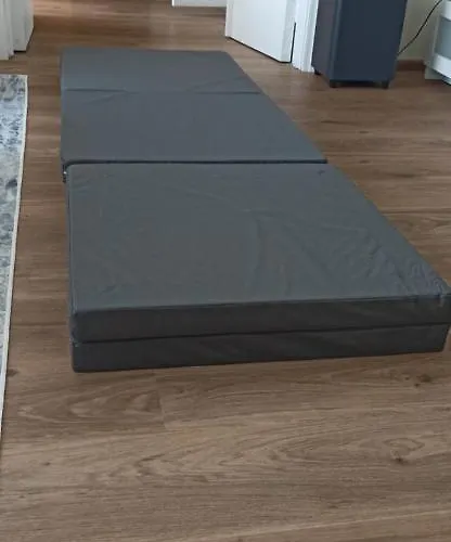 Trendy Kentmanni, Center