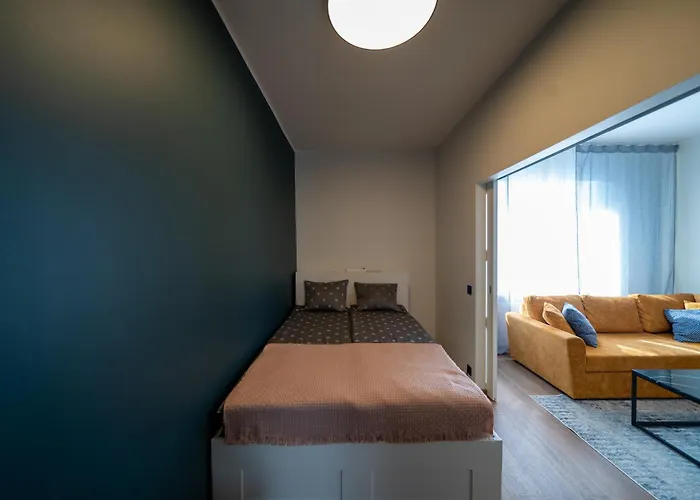 Trendy Kentmanni, Center * 塔林